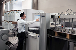 Heidelberg ��������� �� ����� ������������� ������ ����� Stahlfolder TX/KX