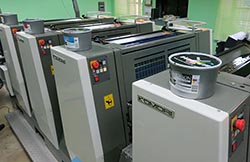 � ������� ������ � ������������ �������� ������ Komori Enthrone 529