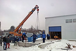 LIGUM завозит оборудование в новый цех